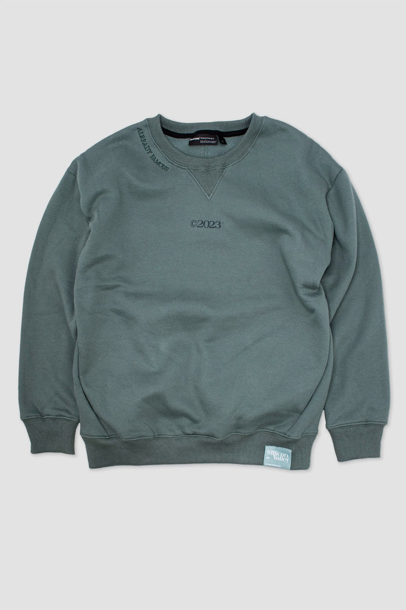 Polera Sweatshirt Famous Verde Botella
